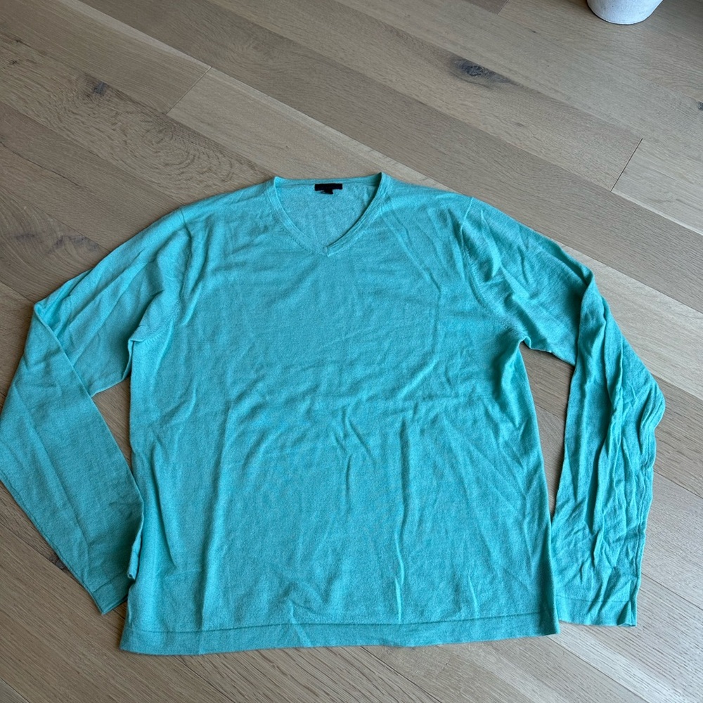 Patrick Assaraf Men's Teal v- neck Sweater size XL 100% cashmere - never worn